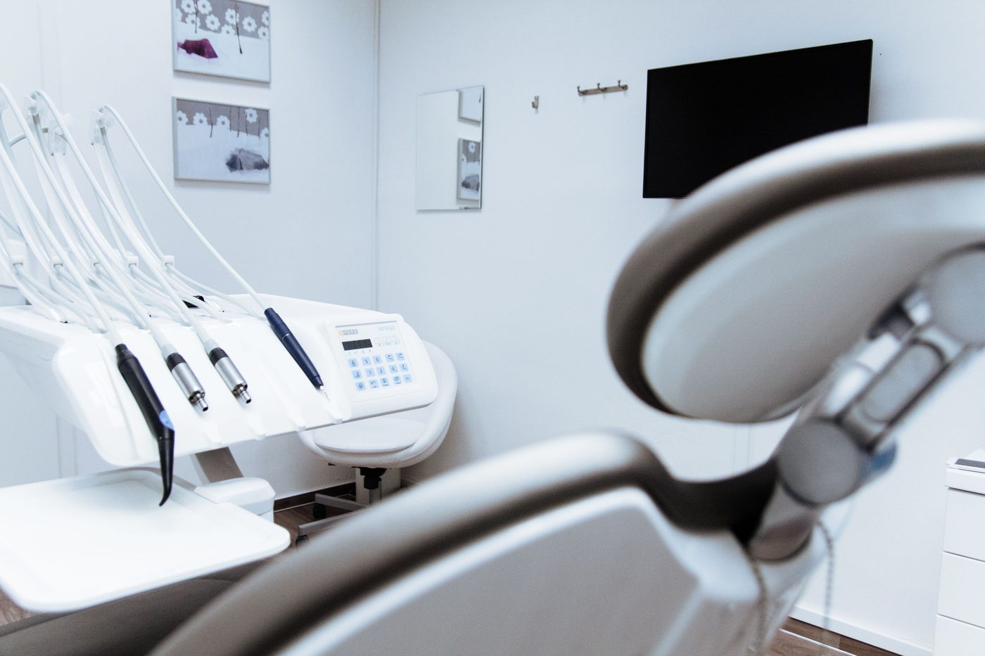 Calm premium clinic interior